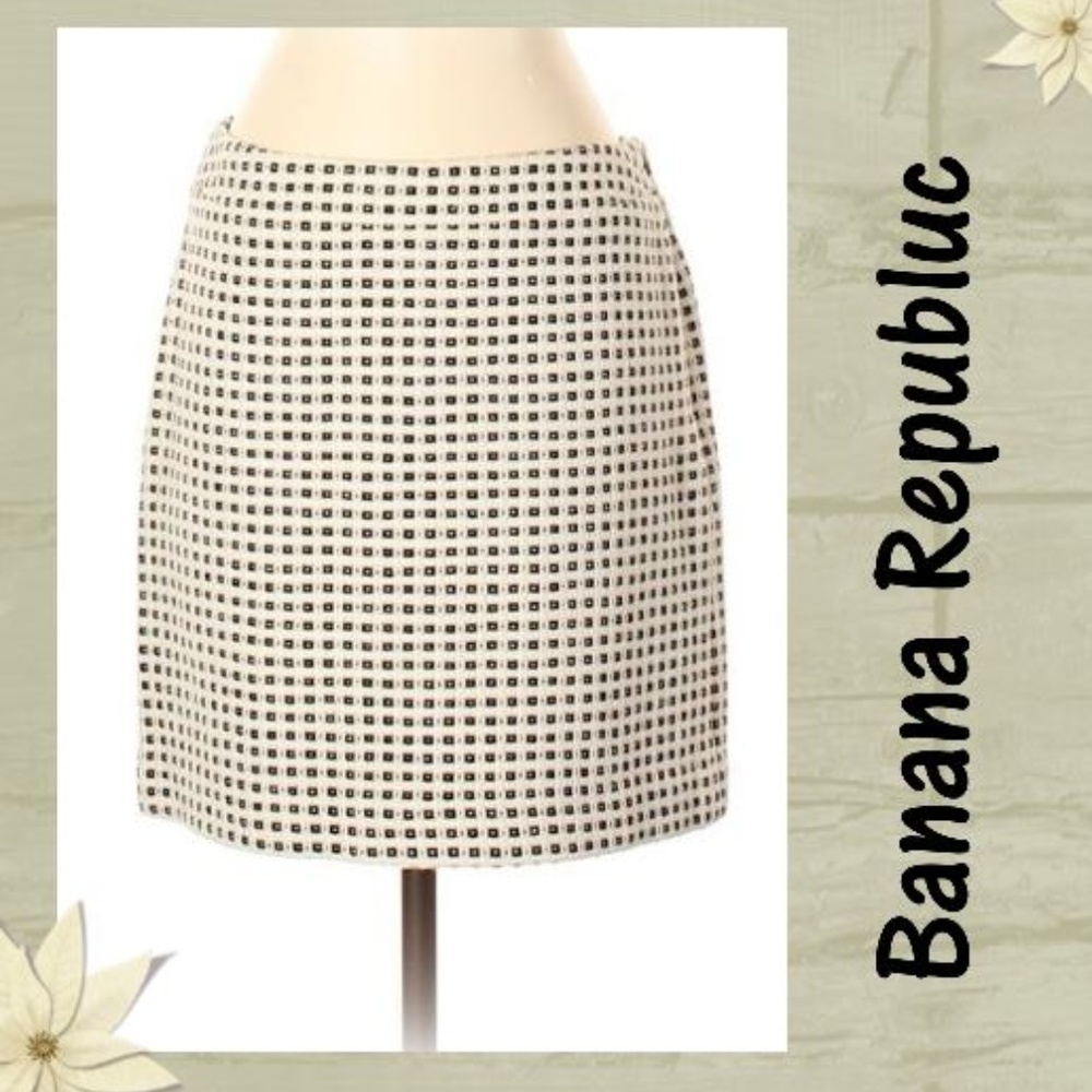Banana Republic Checkered A-Line Skirt
